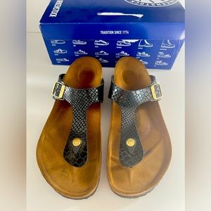 Birkenstock Gizeh Shiny black